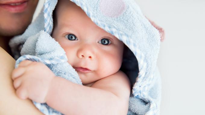 Bébé 1 mois : comment accompagner la croissance de votre nourrisson.