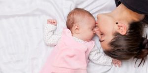 Comment prendre soin de son bébé à 1 mois